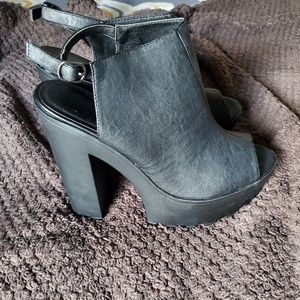 Women's Open-toe Heel